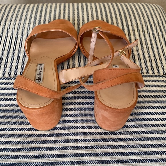 Charles David heels size 8, coral - Picture 5 of 7